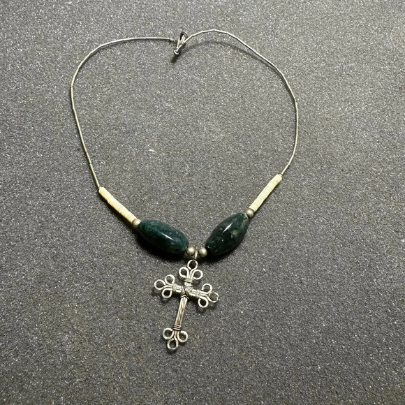 Sterling Silver Cross Pendant And Agate Natural Stone Beaded 16 Inch Necklace - Picture 1 of 5
